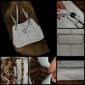 White leather adorable shoulder bag